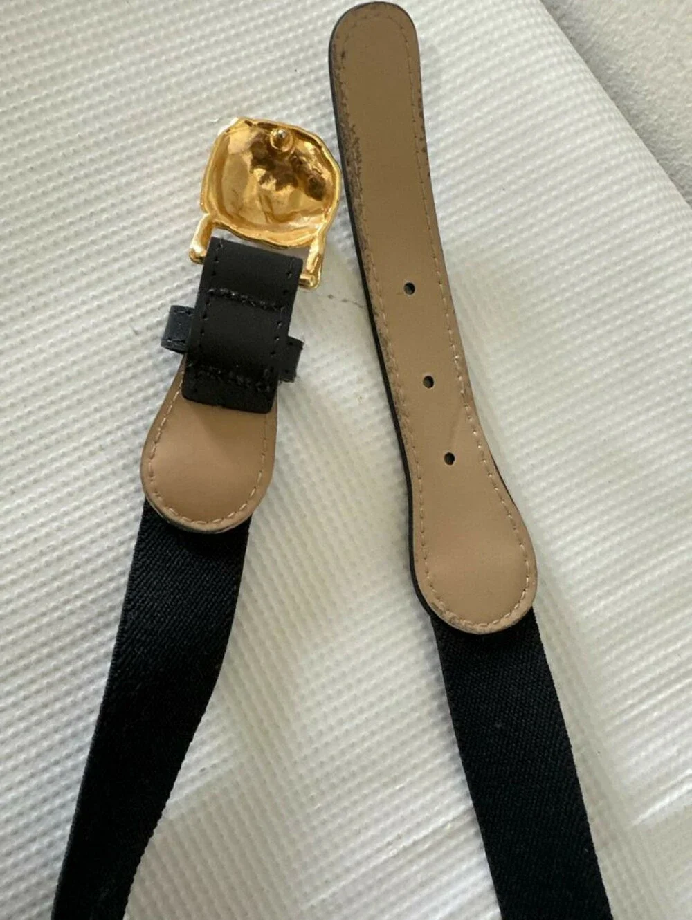 Chic Black Stretch Waist Belt with Gold Lion Statement Buckle Size 35